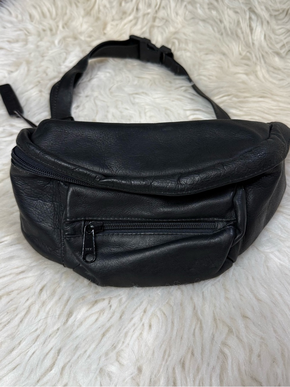 Latico Vintage 1980’s Black Leather Fanny Pack